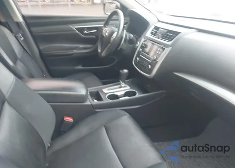 2017 Nissan Altima 2.5 Sr из США, поврежденный, VIN 1N4AL3AP1HC123508